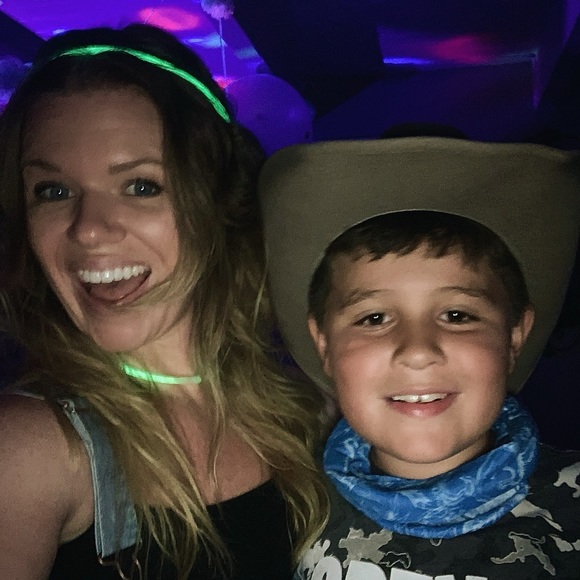 Meet your Posher, Meagan - Picture 6 of 11